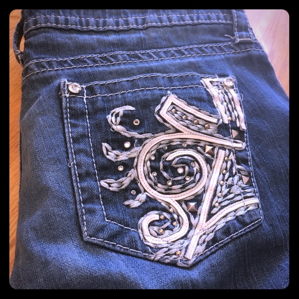 A.N.A. Embroidered pocket straight leg jeans